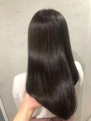 ロング JOS所属・上野ハイトーン/デ ザイン✂︎touiのヘアスタイル