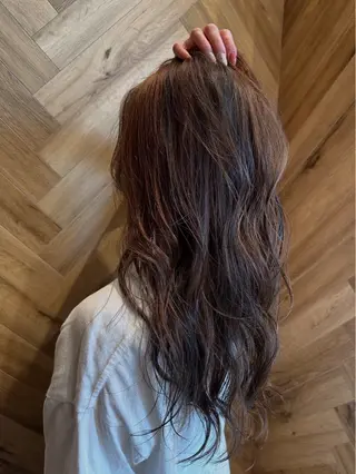 ロング パーマ 海外風カラー enaのヘアスタイル