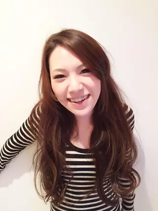 ロング SHINYA シンヤヘアーズのヘアスタイル