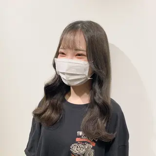 セミロング カラー ヘアアレンジ キヨミ 韓国レイヤーカットのヘアスタイル