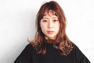 ミディアム 岡田 恭明のヘアスタイル
