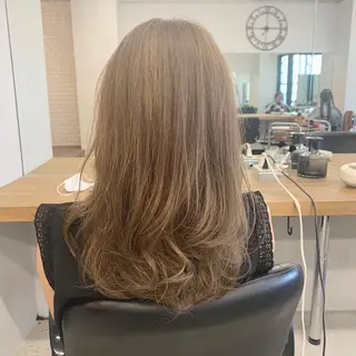 セミロング カラー 難波 茜のヘアスタイル