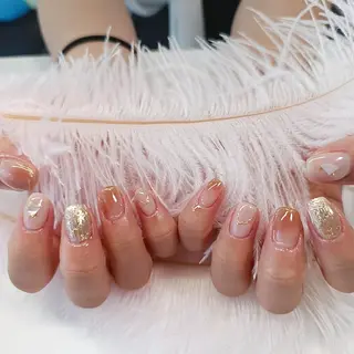 ネイル YUYI.nail salon所属・Mi Naのネイルデザイン
