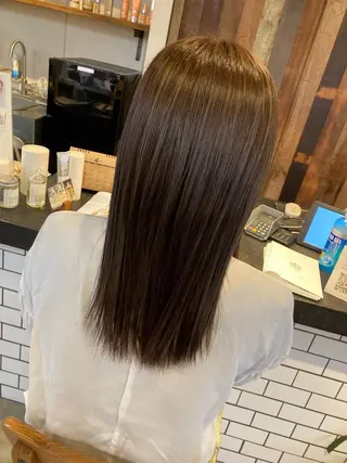 COMMUOVERE瓢箪山店所属・瓦井 慧のヘアスタイル