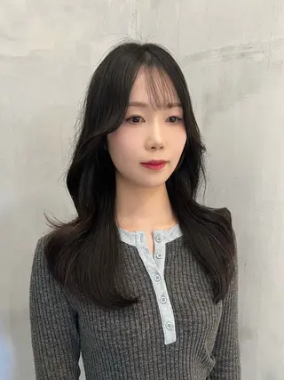 セミロング 韓国レイヤー/顔周り /縮毛矯正/羽田航のヘアスタイル