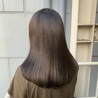 ミディアム 🫧オリーブ/赤み消 し/暗髪🫧野本麗奈のヘアスタイル