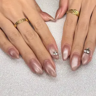 ネイル VIERU 🌈🎀💖のネイルデザイン