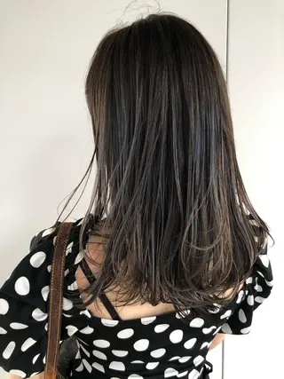 ミディアム カラー ヘアアレンジ マエダ リョウのヘアスタイル