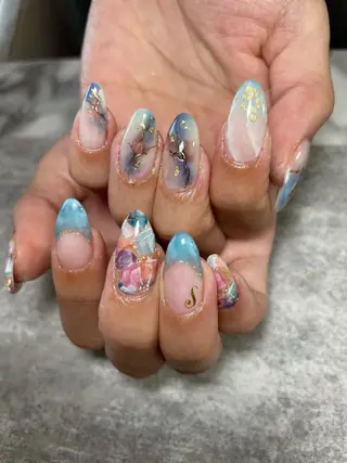 ネイル 蓑原 佳央里のネイルデザイン