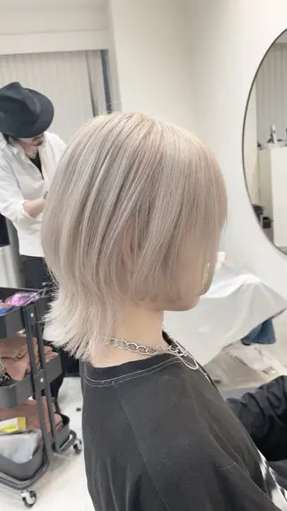 ミディアム カラー シマオカ イッセイaceのヘアスタイル