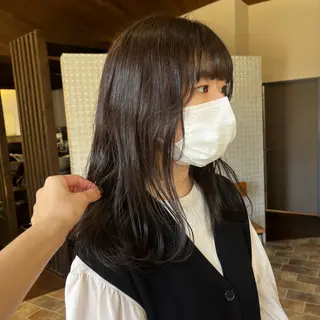 ロング 中村 友香のヘアスタイル