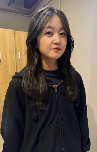 セミロング 透明感×レイヤーカッ ト🌼kiraraのヘアスタイル