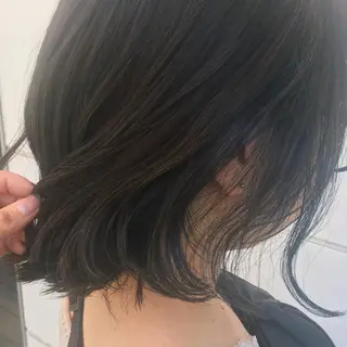 ミディアム カラー RINA🧤 デザインとボブのヘアスタイル