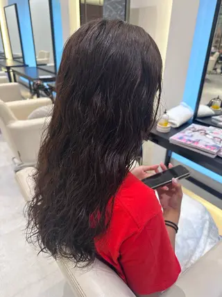 ロング パーマ コルソケーツー　梅田茶屋町(corso k-two)所属・三村 さゆみのヘアスタイル
