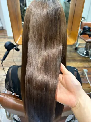 ロング 透明感｜暖色カラー｜ SUZUKAのヘアスタイル