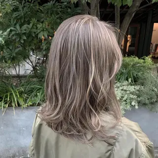 ミディアム カラー ハリウッドブロウ LAID BACKの眉毛・アイブロウイメージ