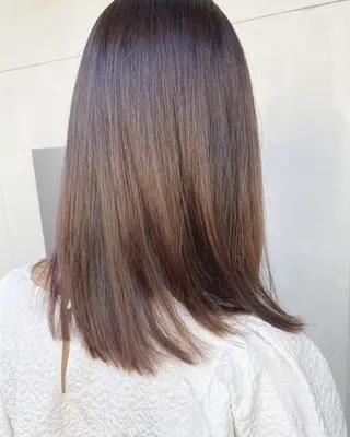 ミディアム conne& ririのヘアスタイル