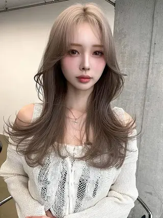 セミロング カラー 🖤KOKOHA ／透明感カラー🖤のヘアスタイル