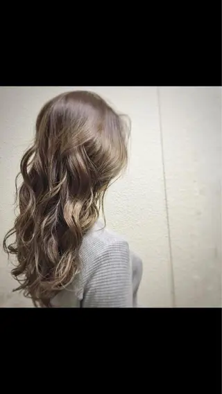 ロング BonD hairのヘアスタイル