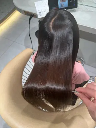 ロング 福岡縮毛矯正✨️ ストレート 向井和輝のヘアスタイル