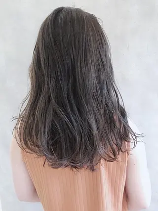 セミロング カラー MOU namba ムウナンバのヘアスタイル