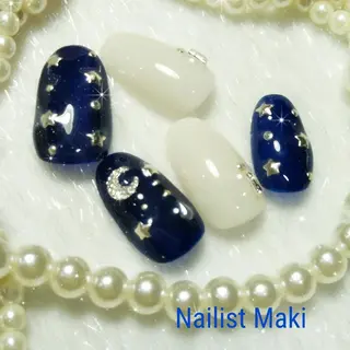 ネイル 小顔・毛穴・たるみ ネイル　似内真樹のエステ・リラクイメージ