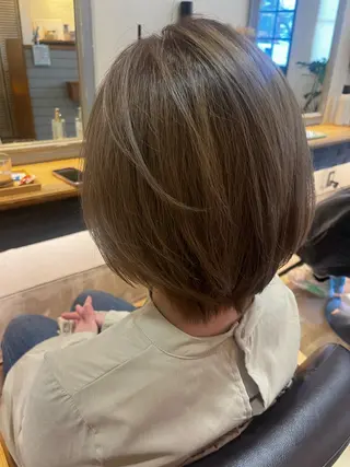 ショート ハラちゃんカット✂︎ 透明感🩵ケアカラーのヘアスタイル