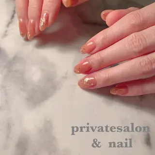 ミディアム & nail アンドネイルのネイルデザイン