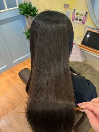 ロング 吉長 彩香のヘアスタイル