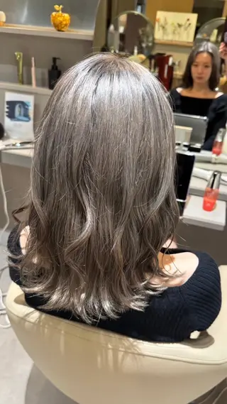 セミロング カラー 松本 夢叶のヘアスタイル