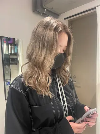 ロング カラー youres hair 髪質改善トリートメント&ヘッドスパ  新宿三丁目店【ユアーズヘア】所属・🦋透明感カラー 👑NODOKA🦋のヘアスタイル