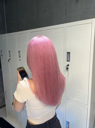 セミロング pink hair 🩷mayu🩷のヘアスタイル