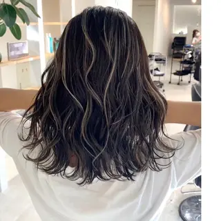 セミロング 神戸でブリーチなら puty/レイヤーのヘアスタイル