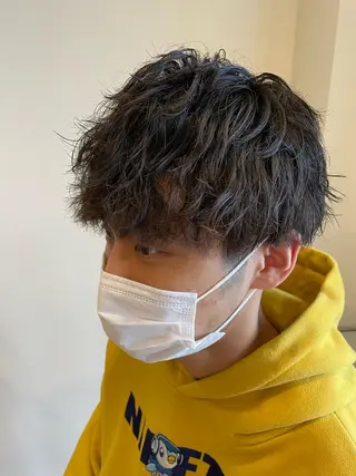 ショート カラー パーマ メンズ 山本 尚輝のヘアスタイル