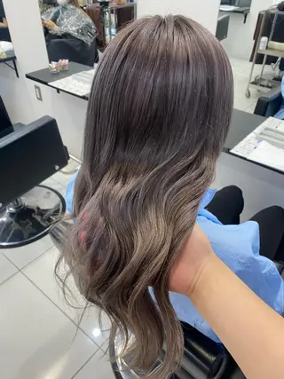 セミロング 小顔ショート🦋 八巻ちさとのヘアスタイル