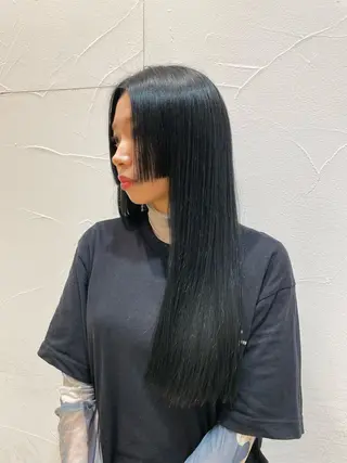 ロング カラー ✩𝐴𝑠ℎ 中目黒 浦野 遥✩*。のヘアスタイル