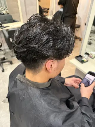 ショート パーマ アンダーバーホワイト上本町所属・園田 光輝のヘアスタイル