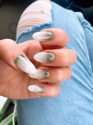 カラー Beauty style +α所属・Memezawa Nanaのネイルデザイン