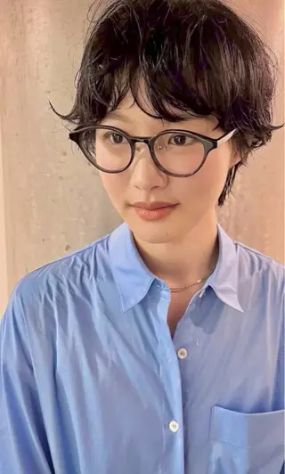 ショート パーマ kos所属・西室隆義 二子玉川/艶カラーのヘアスタイル