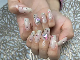 ネイル beauty salon A's所属・beauty salon A'sのネイルデザイン