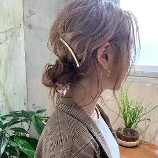 ミディアム レイヤー透明感カラー AIKAのヘアスタイル