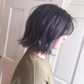 ミディアム カラー ホワイト&レイヤーカ ットエクステ長畠俊輔のヘアスタイル