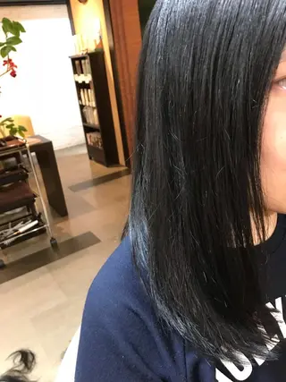 セミロング 🔶艶髪レイヤー 縮毛矯正 金山🔶のヘアスタイル