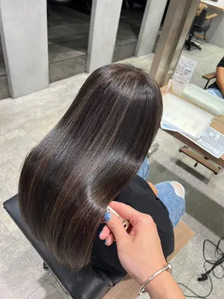 ロング カラー 一樹ハイトーン/ブリ ーチ/透明感カラーのヘアスタイル