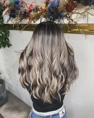 ロング 山影✨バレイヤージュ ハイライト✨メンズ◎のヘアスタイル