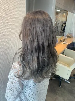 ロング カラー 透け感✨ダメージレス カラーHana🤍のヘアスタイル