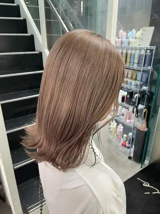 ミディアム miyu ハイトーン/レイヤーのヘアスタイル