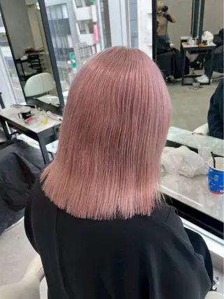 セミロング カラー ハイトーンカラー🐬 えりかのヘアスタイル