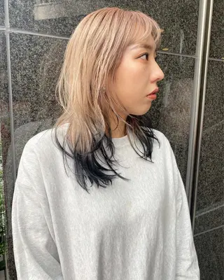 ミディアム sea's所属・ヒラカホ/矢場町/ ブリーチ/似合わせのヘアスタイル