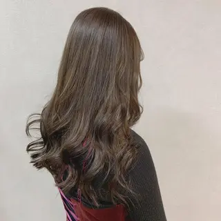 カラー hair salon chic.所属・chic.エクステ. 艶カラー.miu🦊のヘアスタイル